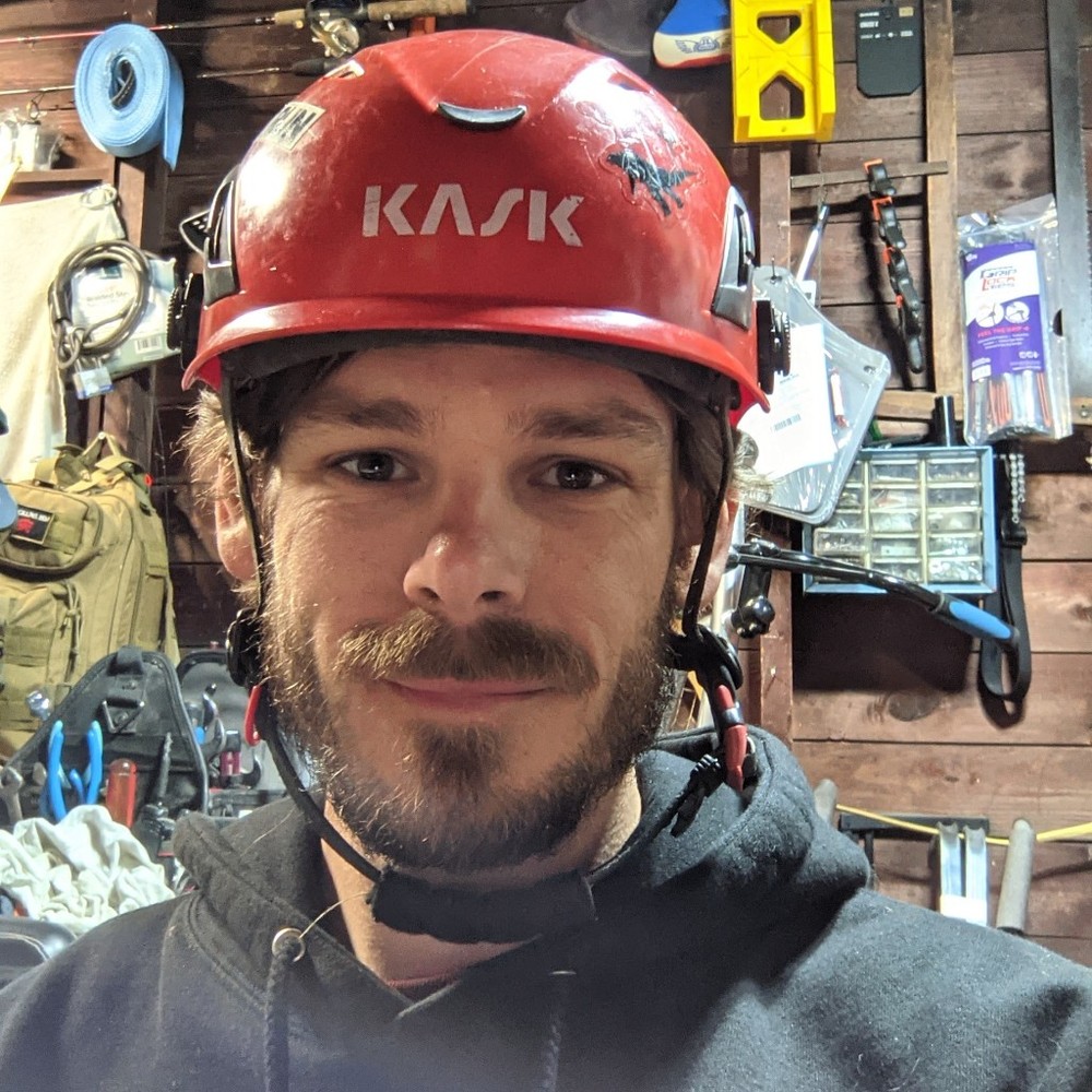 Meet your Posher, Dustin